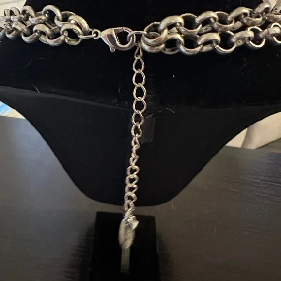 Crystal & Silver statement necklace - Picture 2 of 13